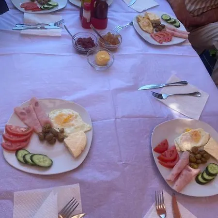 Bar Restorant Kristal Tirana